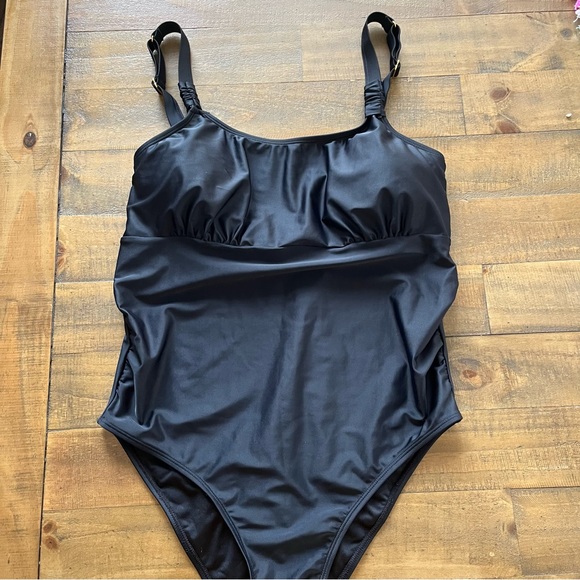 Kindred Bravely Maternity Nursing one piece Black Swimsuit - Picture 2 of 7